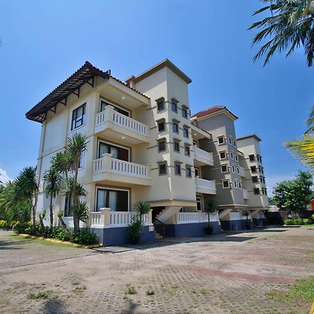 The Jayakarta Anyer Hotel Екстериор снимка