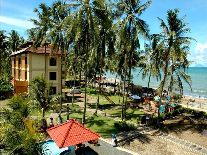The Jayakarta Anyer Hotel Екстериор снимка