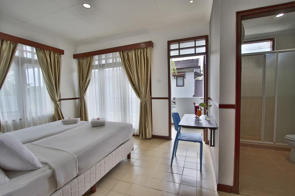 The Jayakarta Anyer Hotel Екстериор снимка