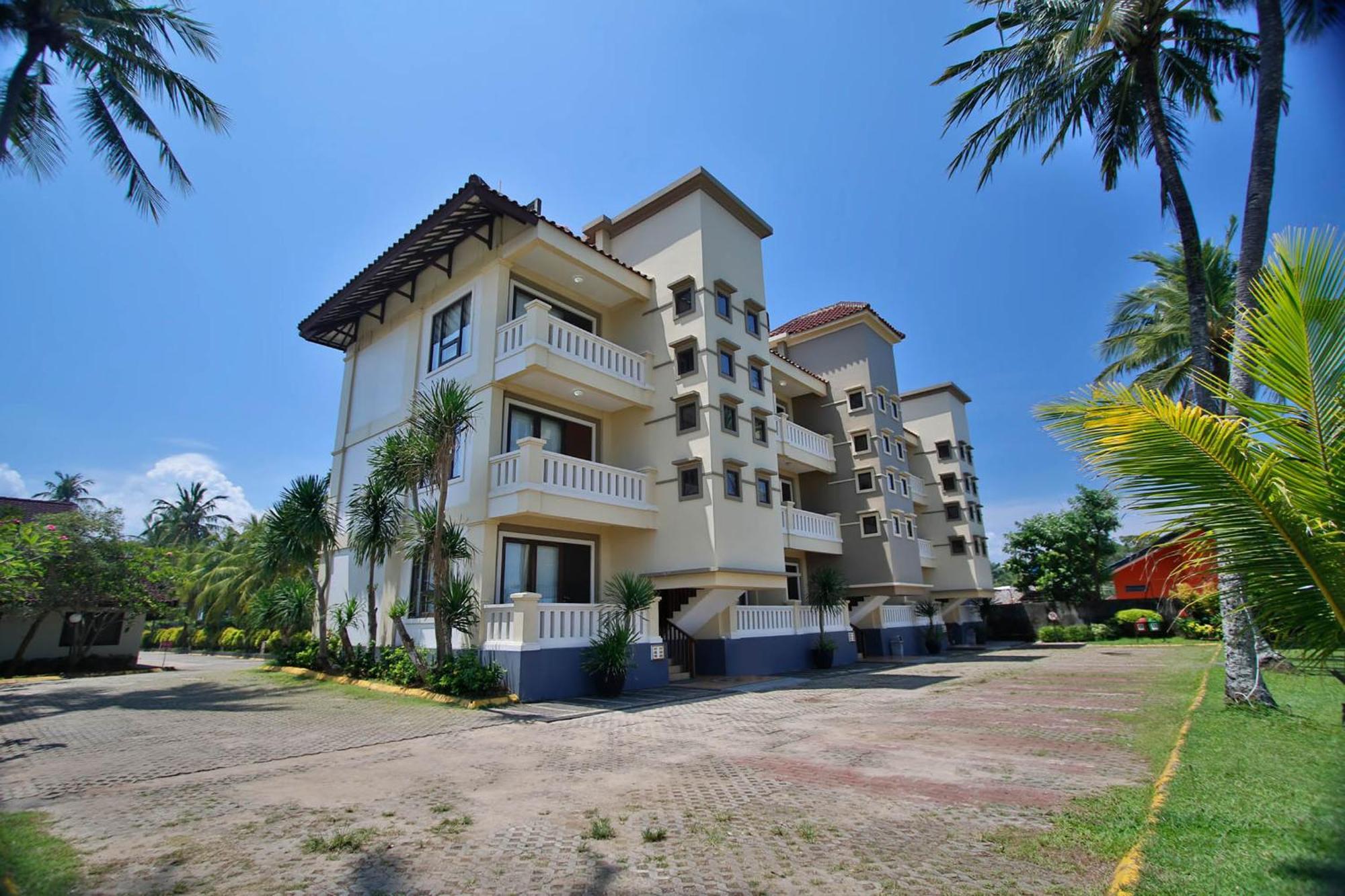 The Jayakarta Anyer Hotel Екстериор снимка