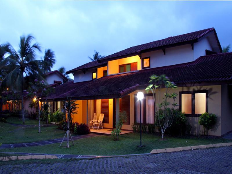 The Jayakarta Anyer Hotel Екстериор снимка