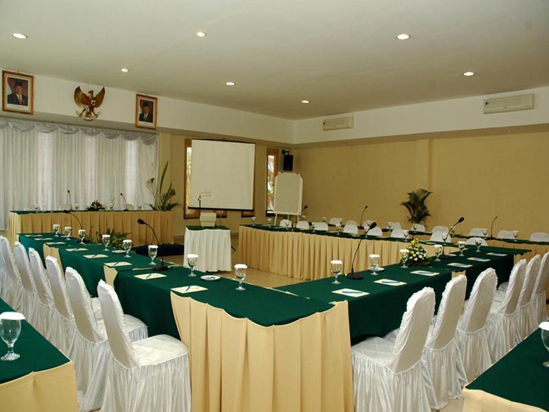 The Jayakarta Anyer Hotel Екстериор снимка