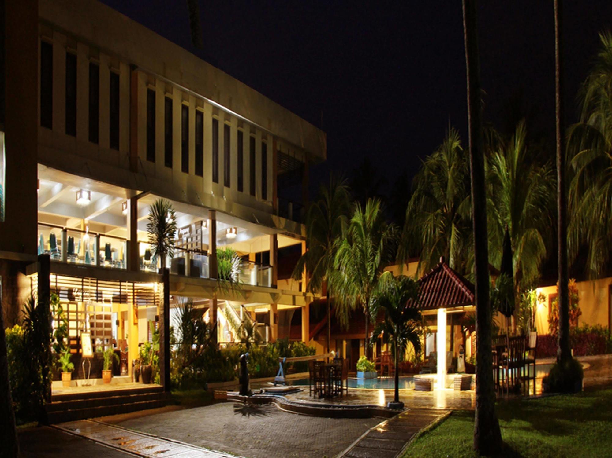 The Jayakarta Anyer Hotel Екстериор снимка