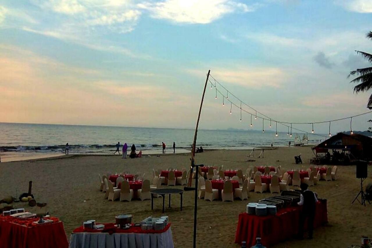 The Jayakarta Anyer Hotel Екстериор снимка